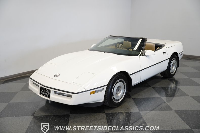 Chevrolet-Corvette-1987-White-Tan-22