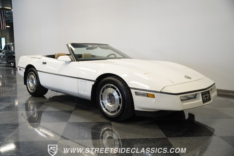 Chevrolet-Corvette-1987-White-Tan-25