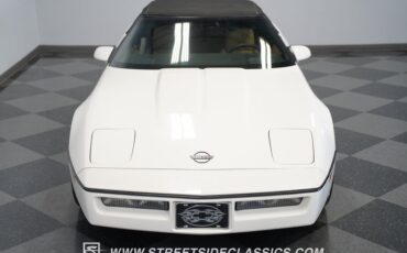 Chevrolet-Corvette-1987-White-Tan-28