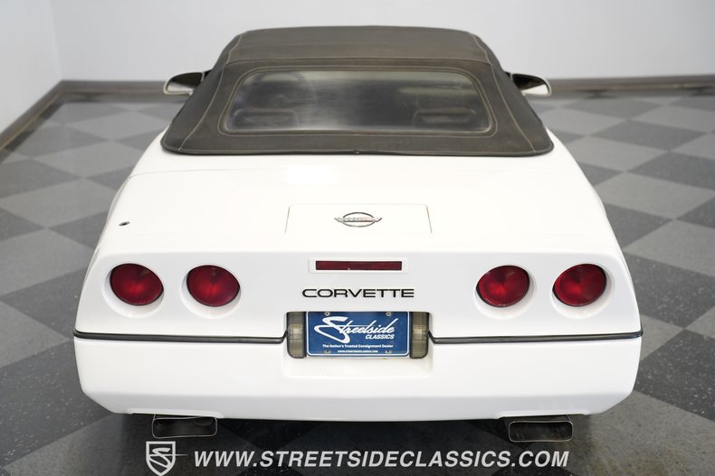 Chevrolet-Corvette-1987-White-Tan-33