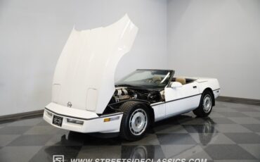 Chevrolet-Corvette-1987-White-Tan-38