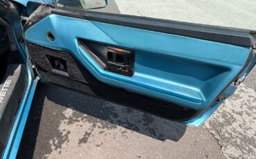 Chevrolet-Corvette-1988-14