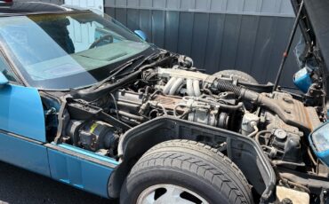 Chevrolet-Corvette-1988-17