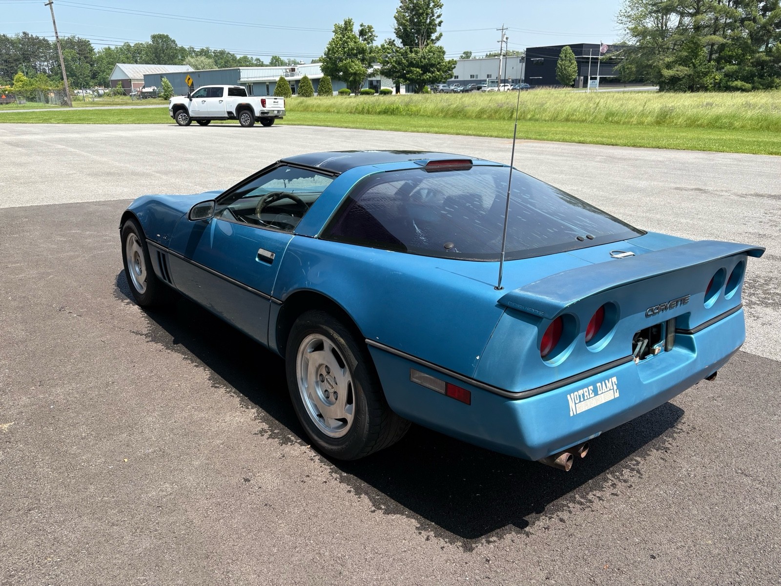Chevrolet-Corvette-1988-2