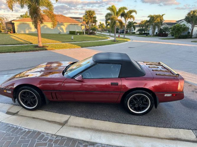 Chevrolet-Corvette-1988-Red-1