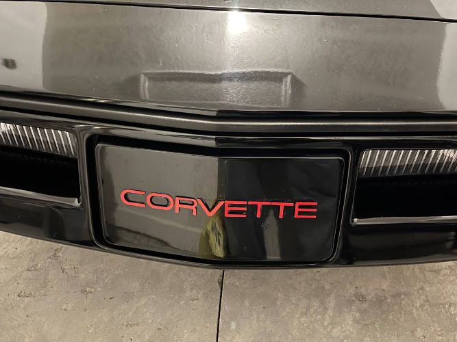 Chevrolet-Corvette-1989-14