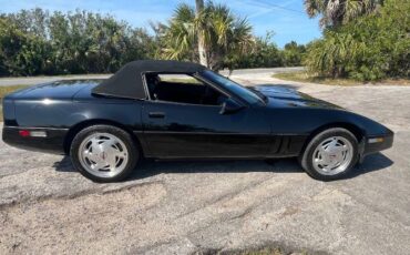 Chevrolet-Corvette-1989-16