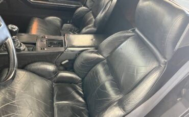Chevrolet-Corvette-1989-17