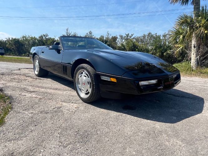 Chevrolet-Corvette-1989-21
