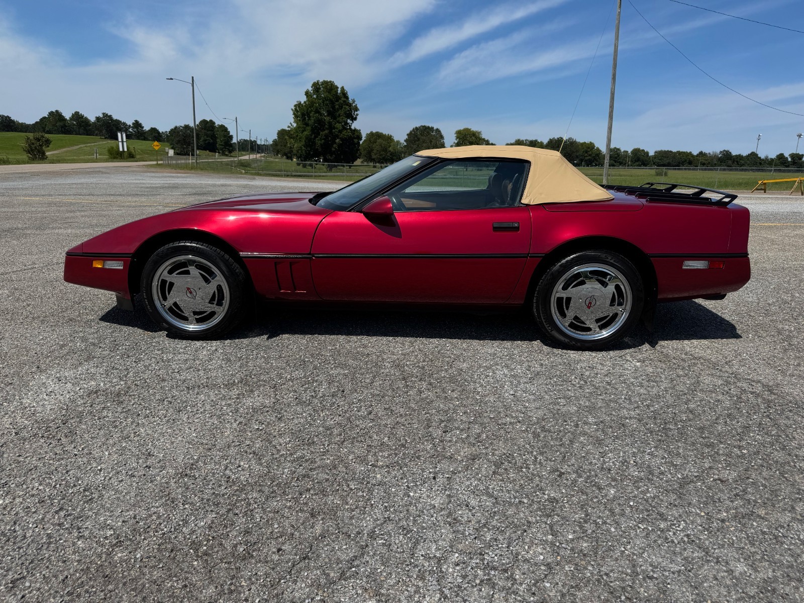 Chevrolet-Corvette-1989-Convertible-3