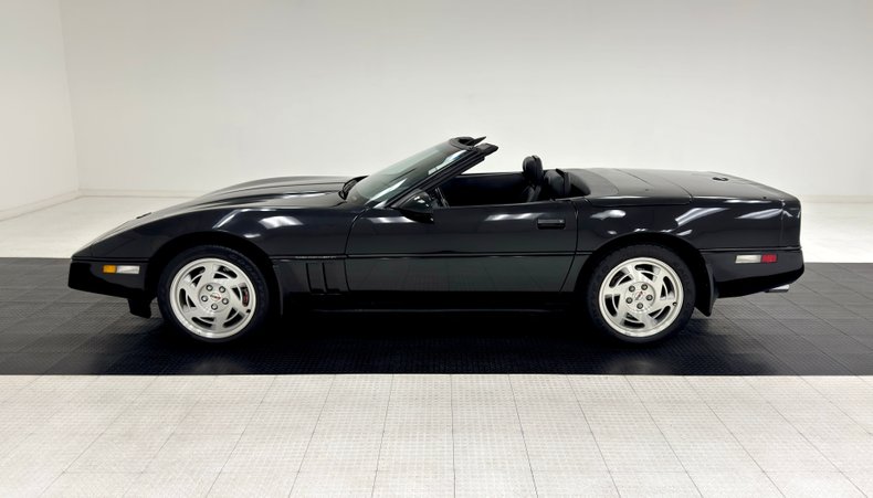 Chevrolet-Corvette-1990-Black-Black-3