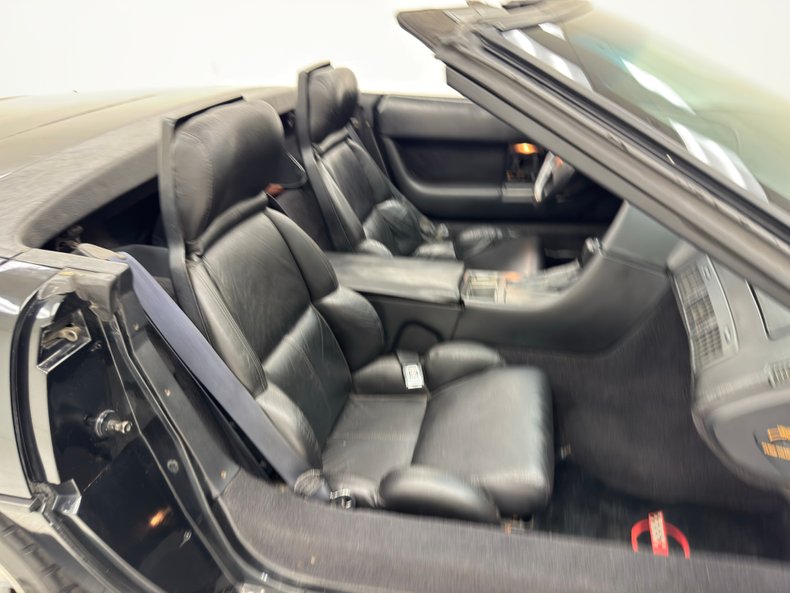 Chevrolet-Corvette-1990-Black-Black-30