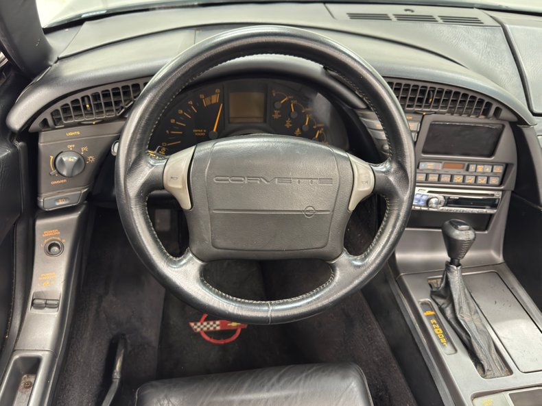 Chevrolet-Corvette-1990-Black-Black-33