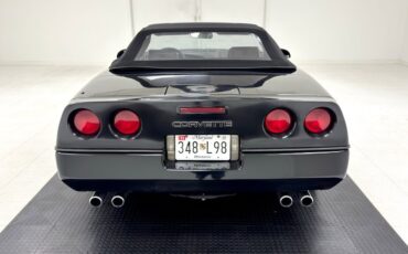 Chevrolet-Corvette-1990-Black-Black-39