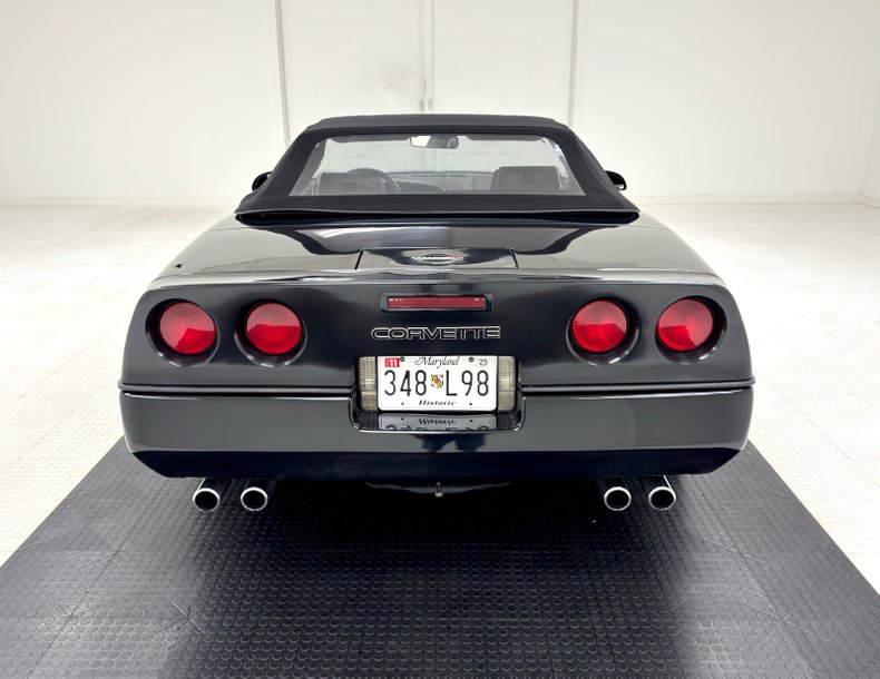 Chevrolet-Corvette-1990-Black-Black-39