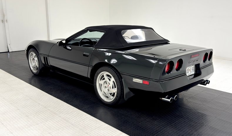 Chevrolet-Corvette-1990-Black-Black-4