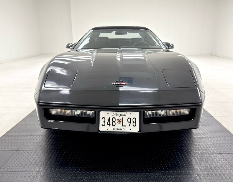 Chevrolet-Corvette-1990-Black-Black-9