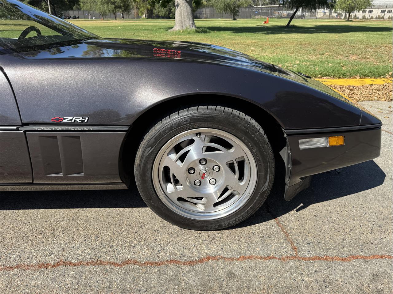 Chevrolet-Corvette-1990-Charcoal-metallic-Gray-Leather-14