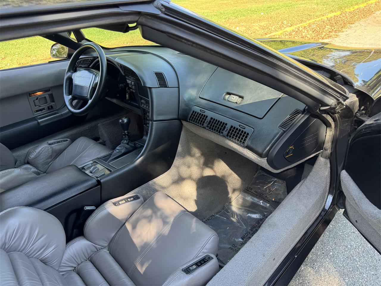 Chevrolet-Corvette-1990-Charcoal-metallic-Gray-Leather-21