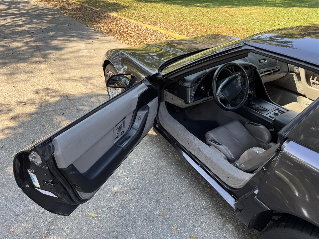 Chevrolet-Corvette-1990-Charcoal-metallic-Gray-Leather-34