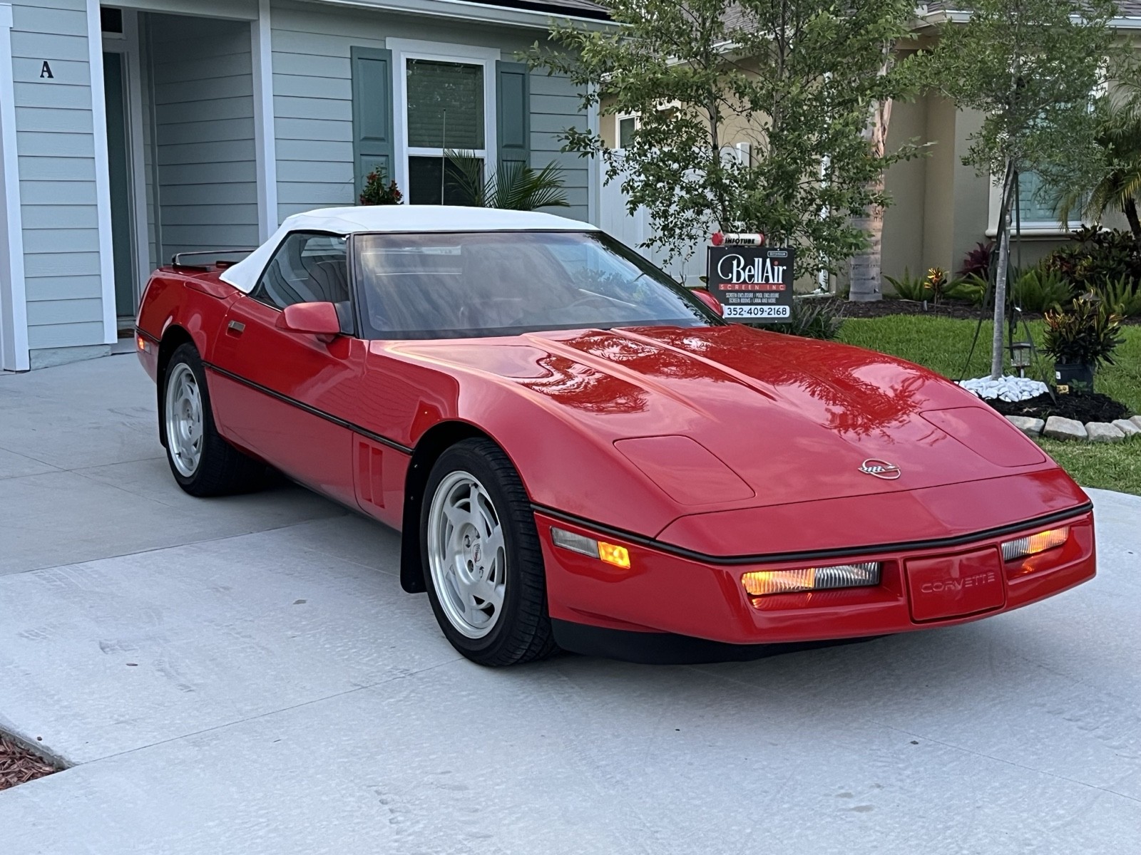 Chevrolet-Corvette-1990-Convertible-23