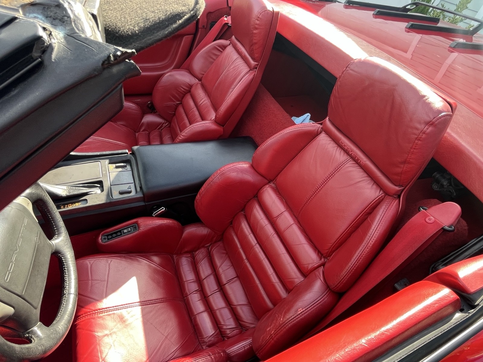 Chevrolet-Corvette-1990-Convertible-28