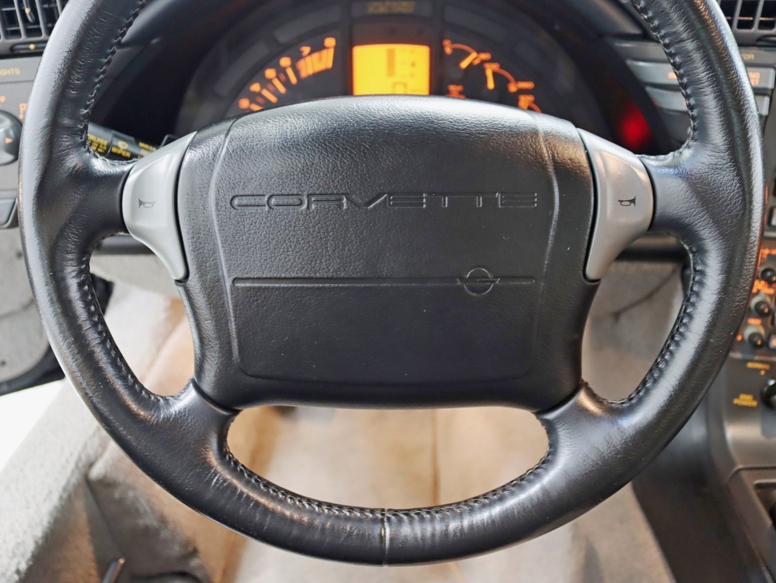 Chevrolet-Corvette-1990-Coupe-18
