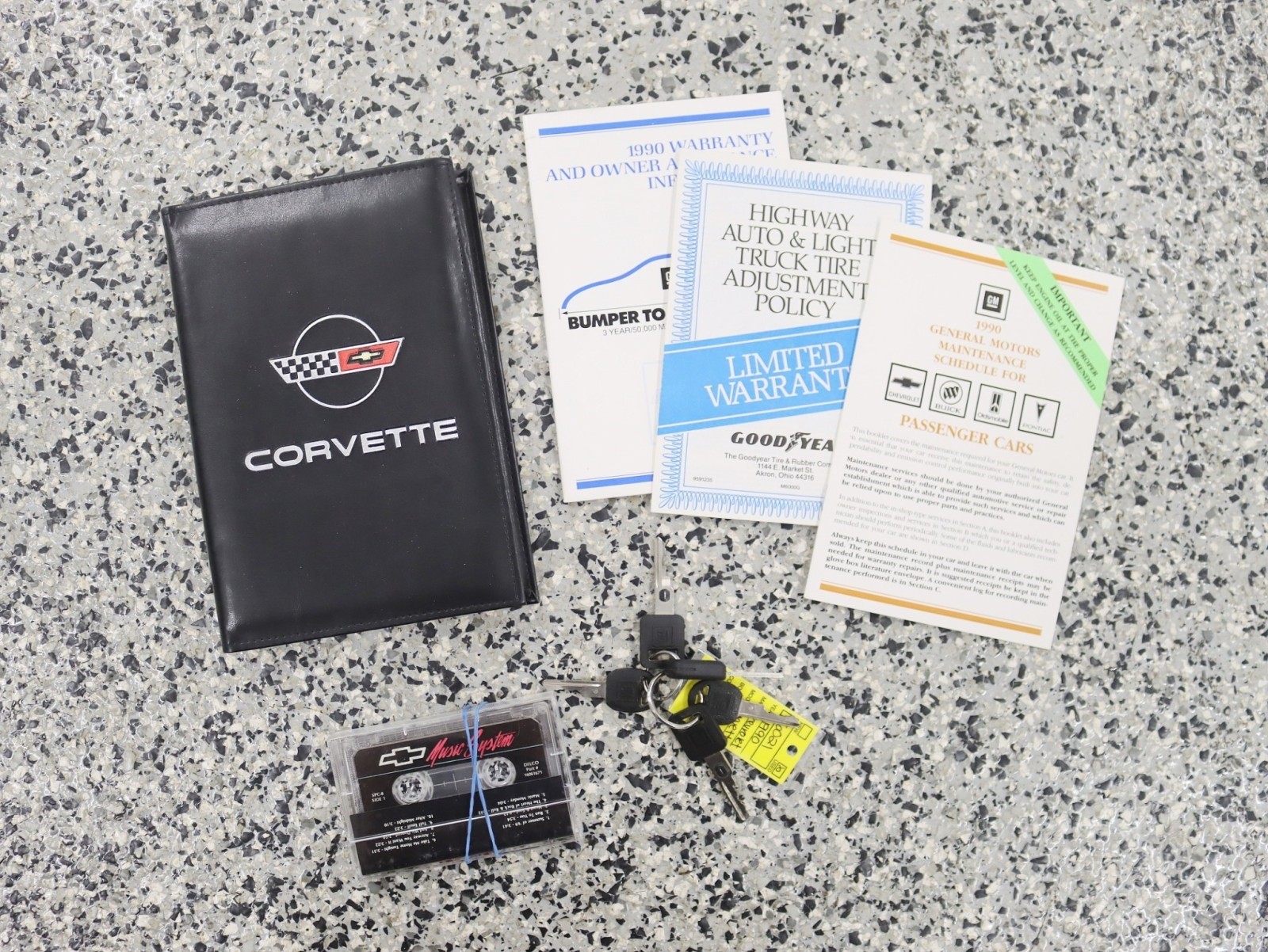 Chevrolet-Corvette-1990-Coupe-2