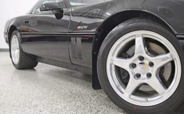 Chevrolet-Corvette-1990-Coupe-5