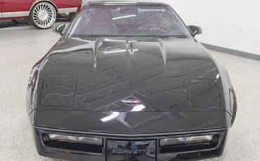 Chevrolet-Corvette-1990-Coupe-9