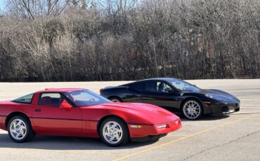 Chevrolet-Corvette-1990-Hatchback-1