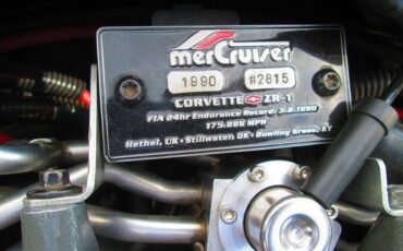 Chevrolet-Corvette-1990-Hatchback-12