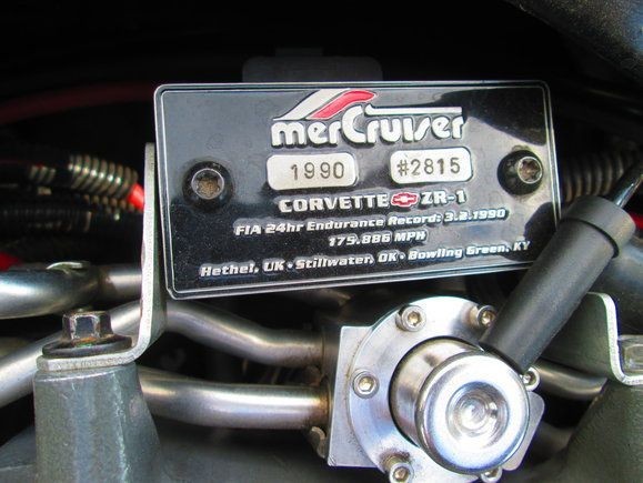 Chevrolet-Corvette-1990-Hatchback-12