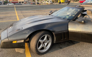 Chevrolet-Corvette-1990-Hatchback-12
