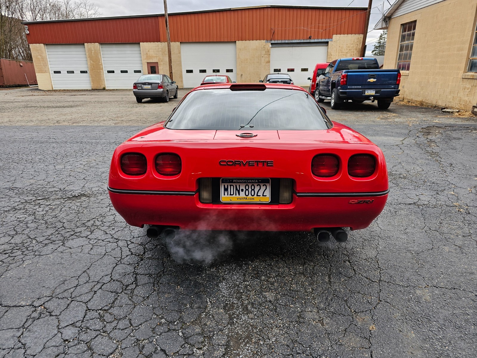 Chevrolet-Corvette-1990-Hatchback-4