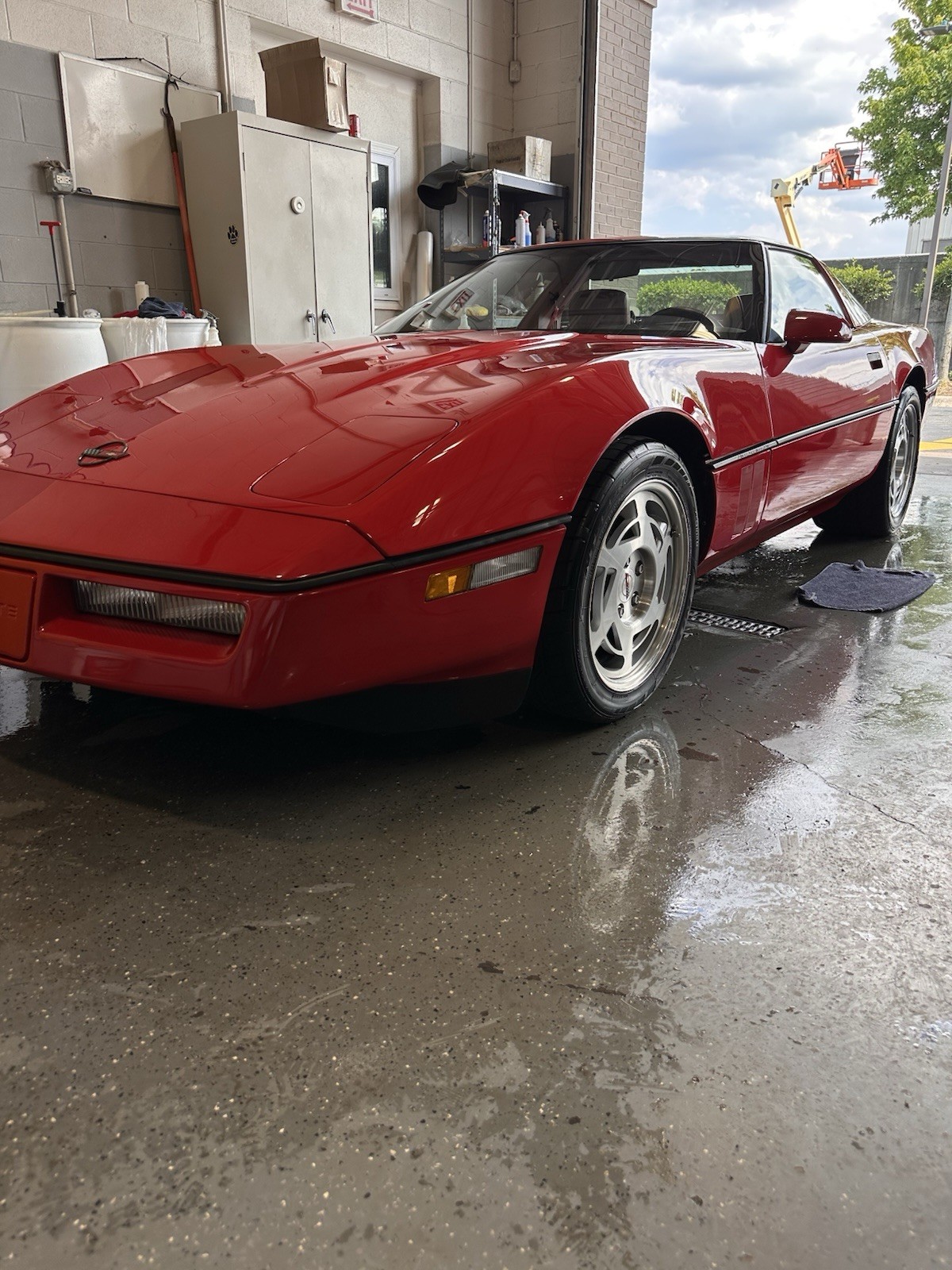 Chevrolet-Corvette-1990-Hatchback-4