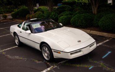 Chevrolet-Corvette-1990-Hatchback-7