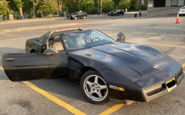Chevrolet-Corvette-1990-Hatchback-7