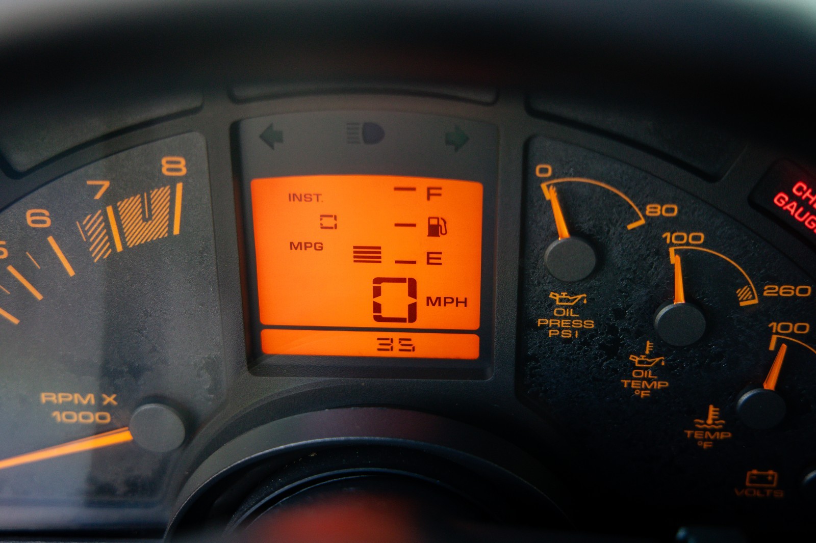 Chevrolet-Corvette-1990-Hatchback-9