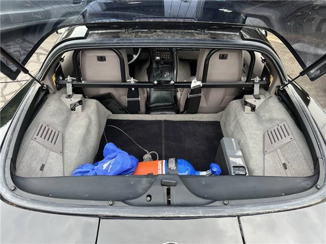 Chevrolet-Corvette-1991-33