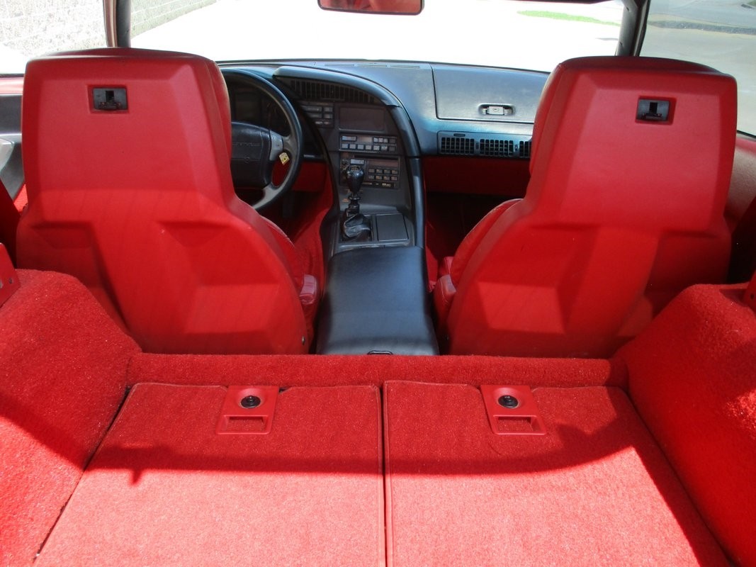 Chevrolet-Corvette-1991-33