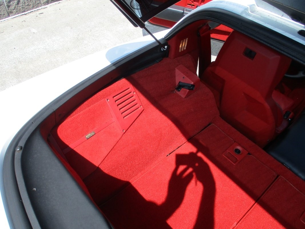 Chevrolet-Corvette-1991-35