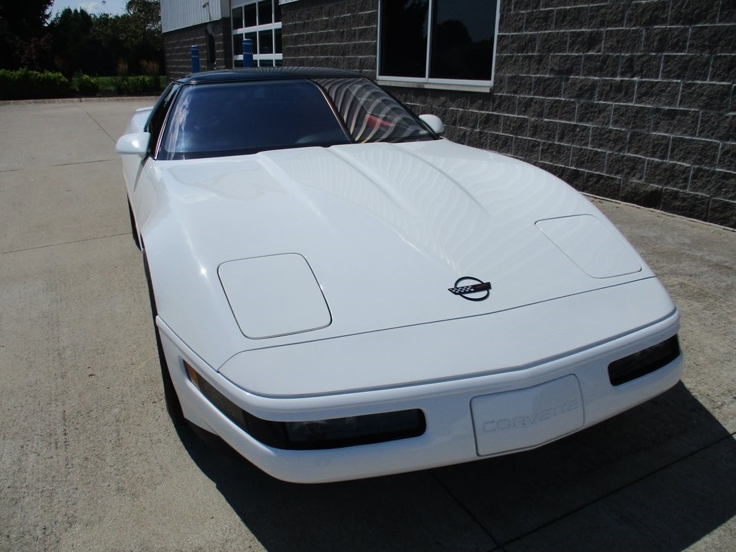Chevrolet-Corvette-1991-4