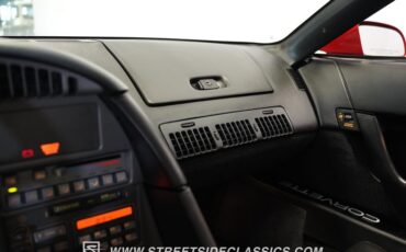 Chevrolet-Corvette-1991-Bright-red-Black-1