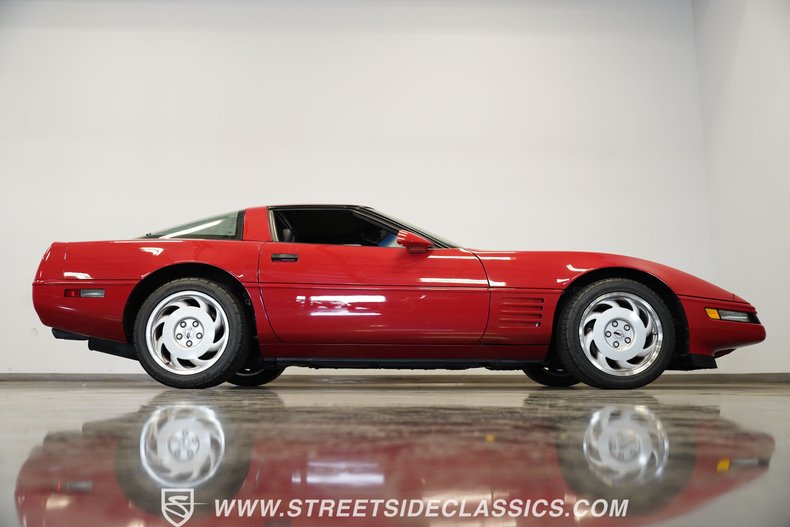 Chevrolet-Corvette-1991-Bright-red-Black-19