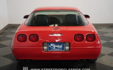 Chevrolet-Corvette-1991-Bright-red-Black-30