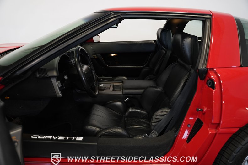 Chevrolet-Corvette-1991-Bright-red-Black-7
