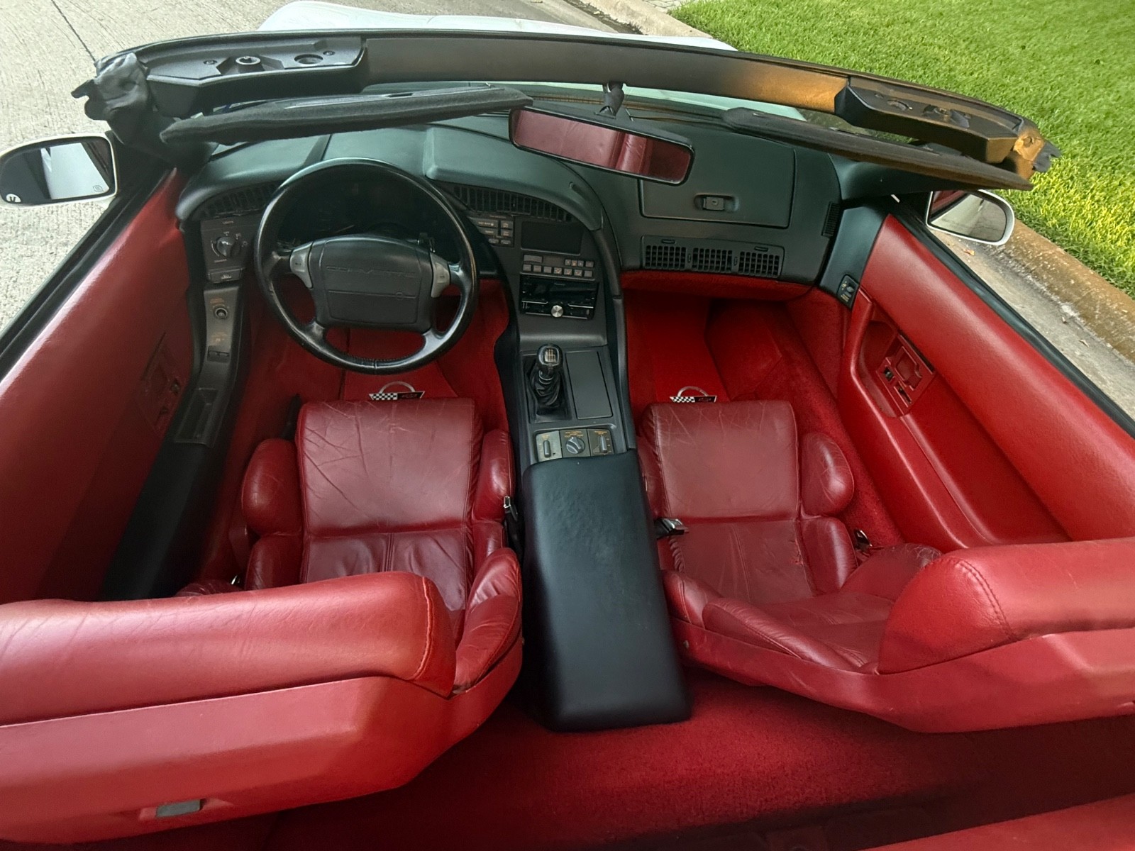 Chevrolet-Corvette-1991-Convertible-12