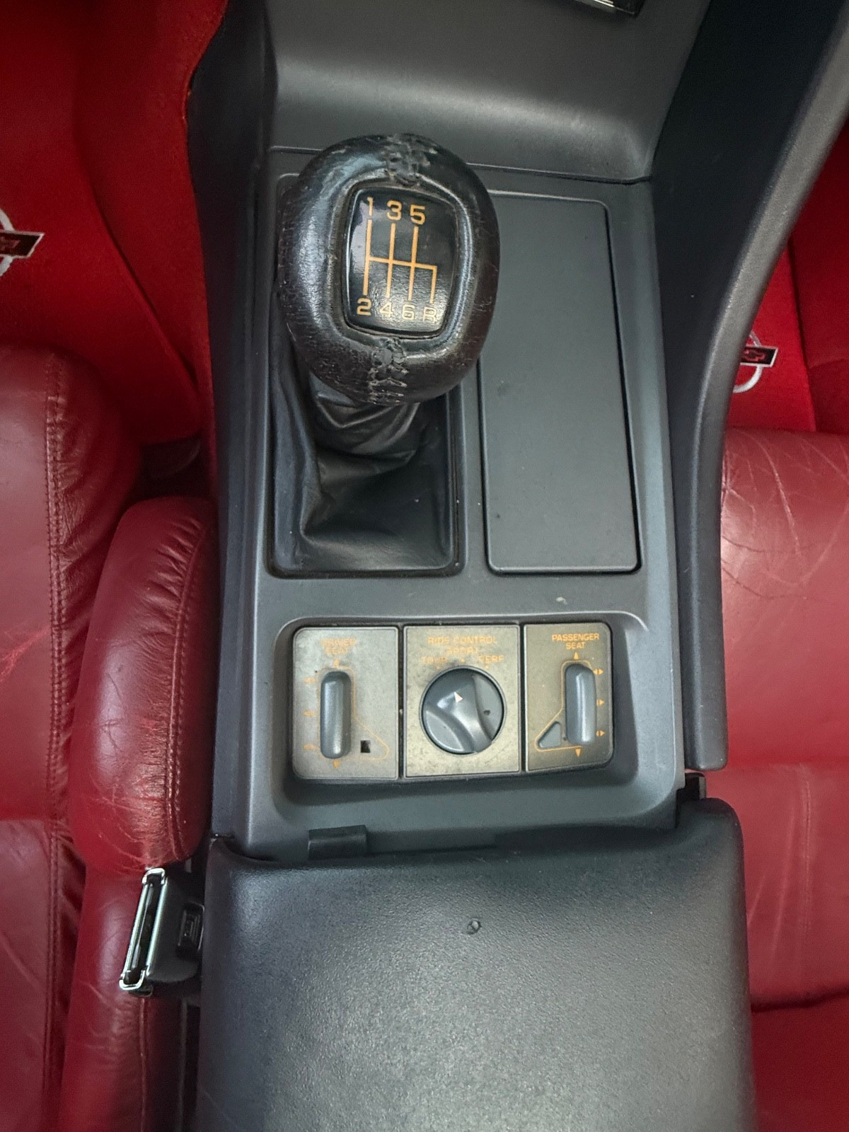 Chevrolet-Corvette-1991-Convertible-14