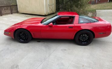 Chevrolet-Corvette-1991-Hatchback-4